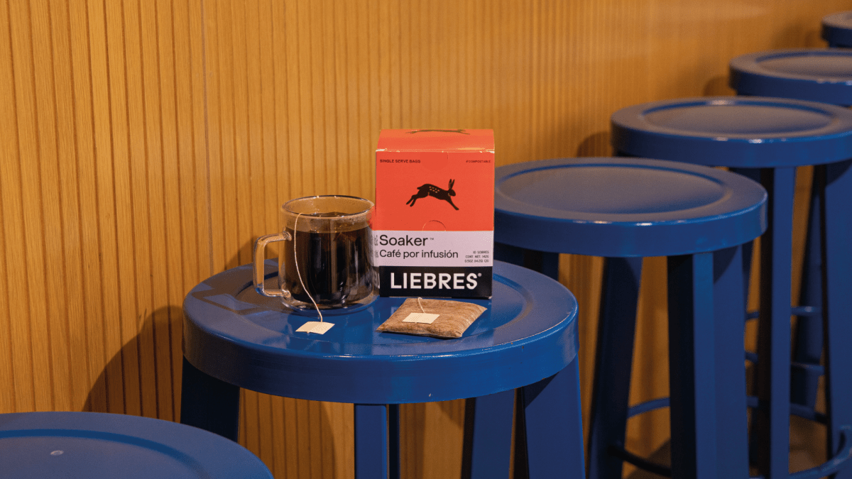 Café para el alma: rituales otoñales con Liebres